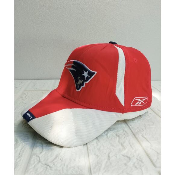 Reebok New England Patriots NFL Hat Cap Red/White Size S/M - Picture 1 of 8